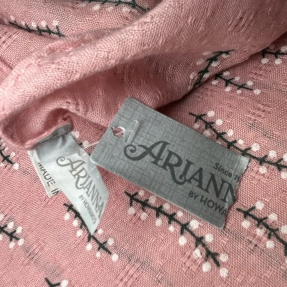 NWT ARIANNA BY HOWARD WAFFLE KNIT SOFT WEAVE SCARF, PINK PLANT PRINT